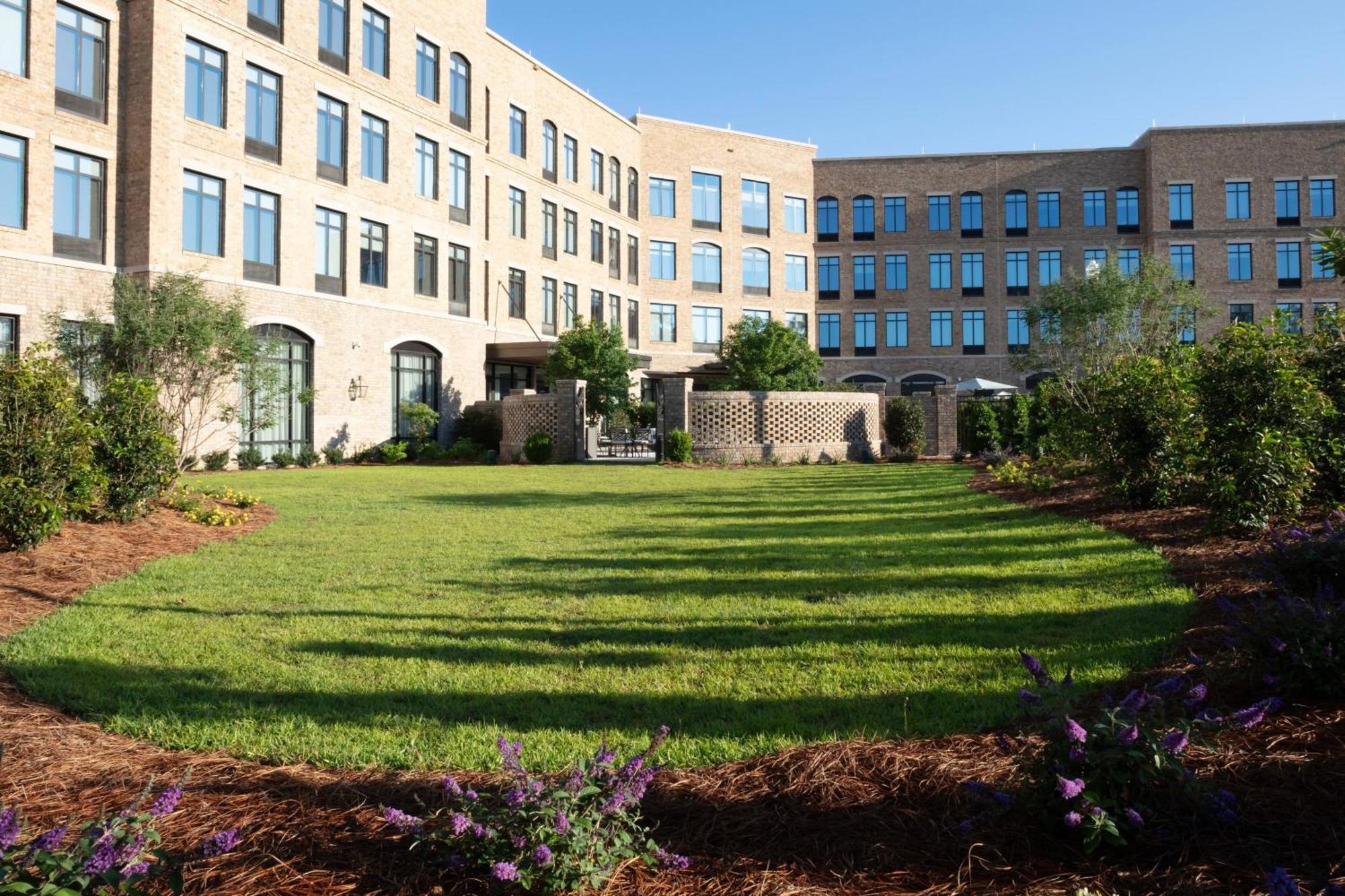 Courtyard By Marriott Thomasville Downtown Exterior foto