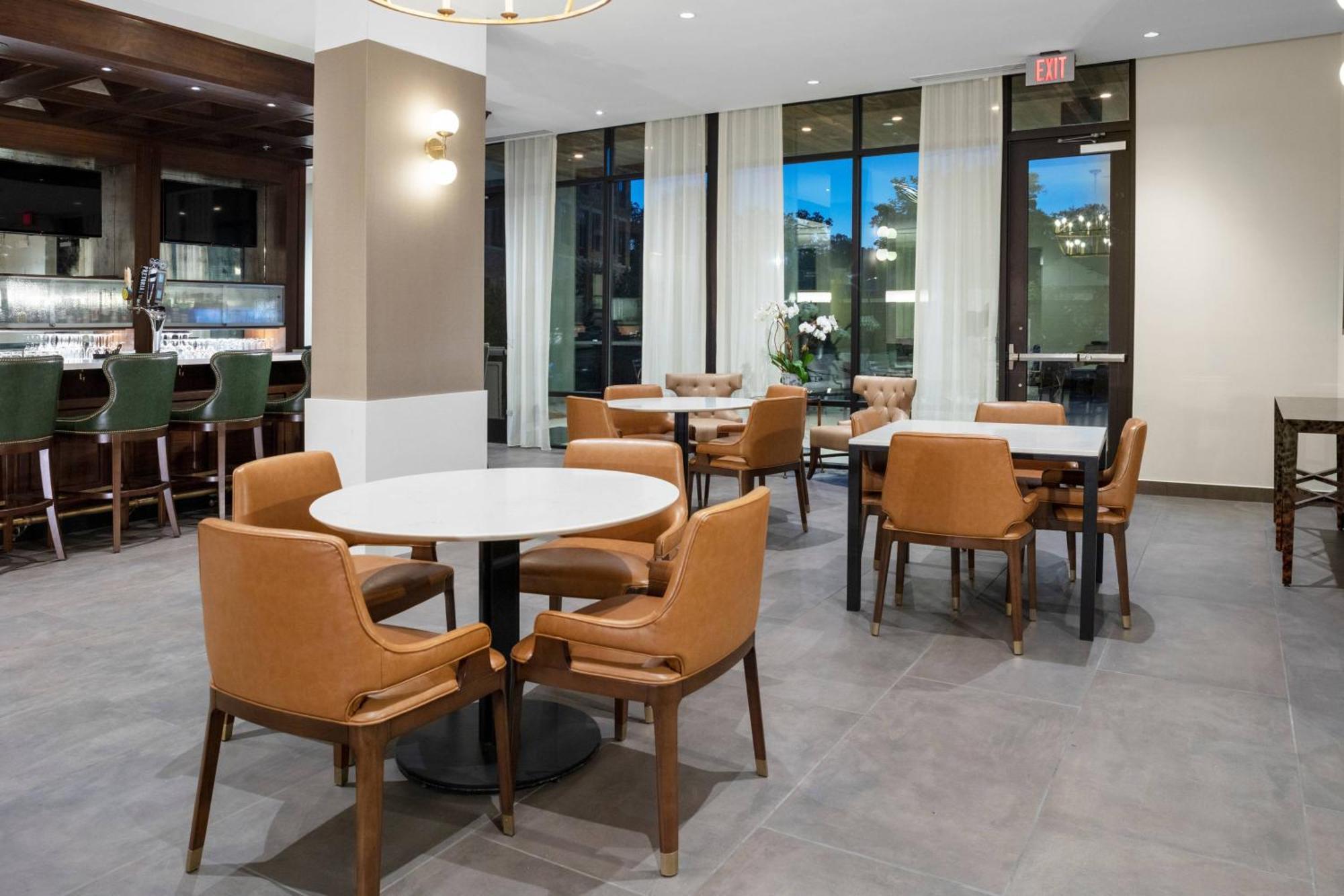 Courtyard By Marriott Thomasville Downtown Exterior foto